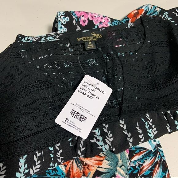 🆕 Suzanne Betro Floral Lace Trumpet Sleeve Top - Picture 6 of 7